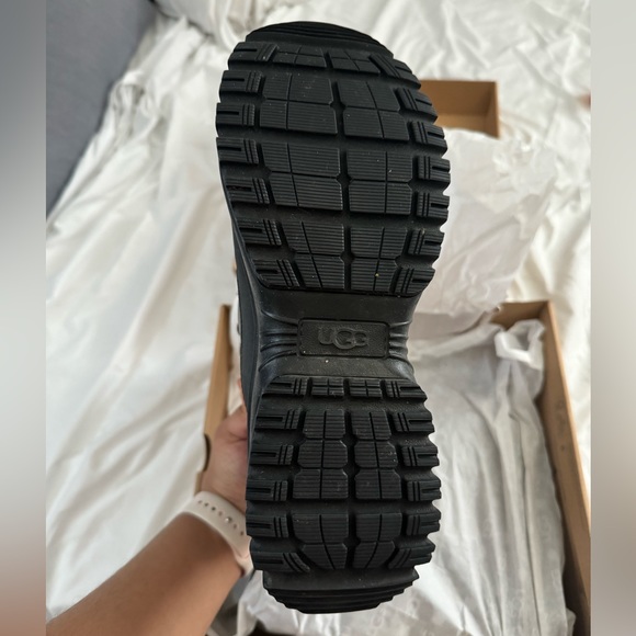 UGG Women's Yose Snow Boot - Picture 4 of 4